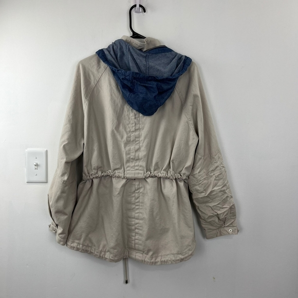 French Connection Cream Jacket with Blue Accents - Picture 3 of 9